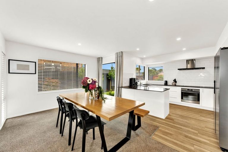 Photo of property in 9 Clyde Road, Upper Riccarton, Christchurch, 8041