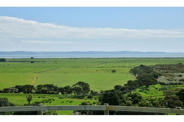 Photo of property in 3354 Kaipara Coast Highway, Glorit, Warkworth, 0984