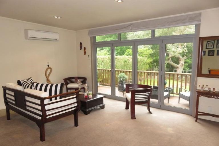 Photo of property in 241 Middleton Road, Glenside, Wellington, 6037