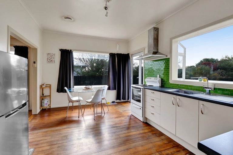 Photo of property in 133 Brooklands Road, Brooklands, New Plymouth, 4310