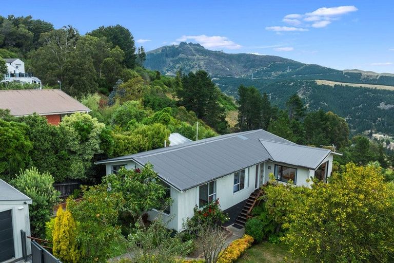 Photo of property in 214 Dyers Pass Road, Cashmere, Christchurch, 8022