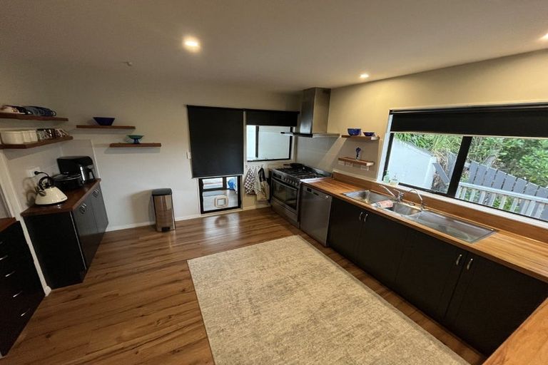 Photo of property in 8/24 Acheron Road, Paremata, Porirua, 5026