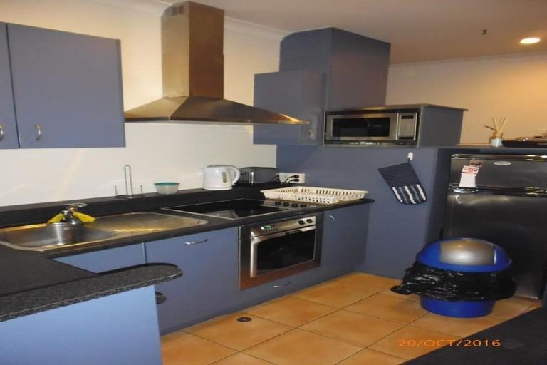 Photo of property in Terrace Garden Apartments, 9d/120 The Terrace, Wellington Central, Wellington, 6011