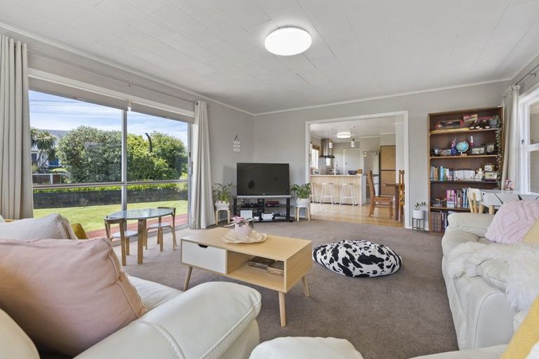 Photo of property in 303 Frankley Road, Ferndale, New Plymouth, 4310