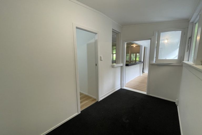 Photo of property in 57 Tanekaha Road, Titirangi, Auckland, 0604