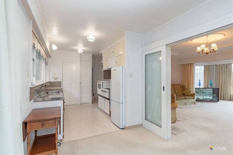 Photo of property in 150 Kamahi Street, Stokes Valley, Lower Hutt, 5019