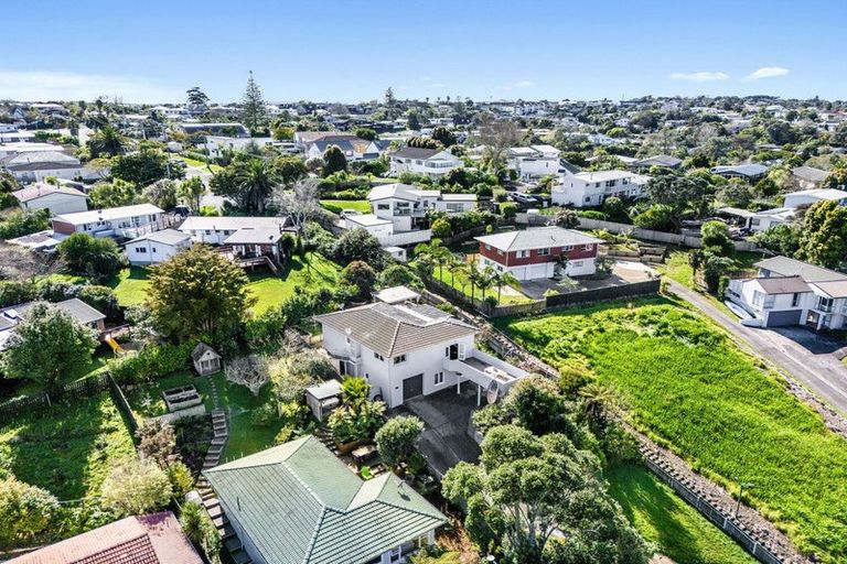 Photo of property in 29 Glamorgan Drive, Torbay, Auckland, 0630