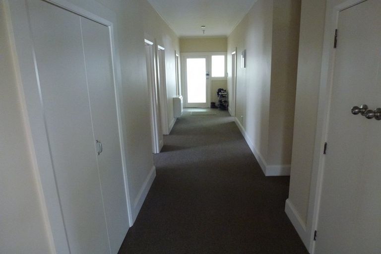 Photo of property in 23 Milverton Avenue, Hokowhitu, Palmerston North, 4410