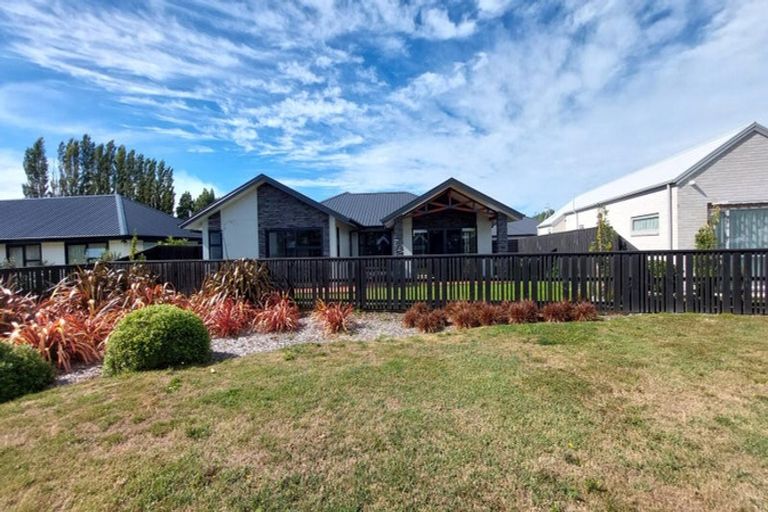 Photo of property in 41 Light Mood Road, Halswell, Christchurch, 8025