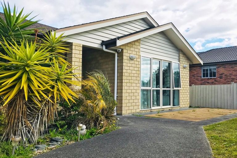 Photo of property in 4 Springvale Drive, Fairview Heights, Auckland, 0632