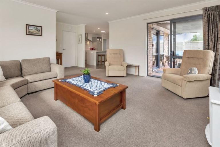 Photo of property in 12 North Crest Drive, Onerahi, Whangarei, 0110