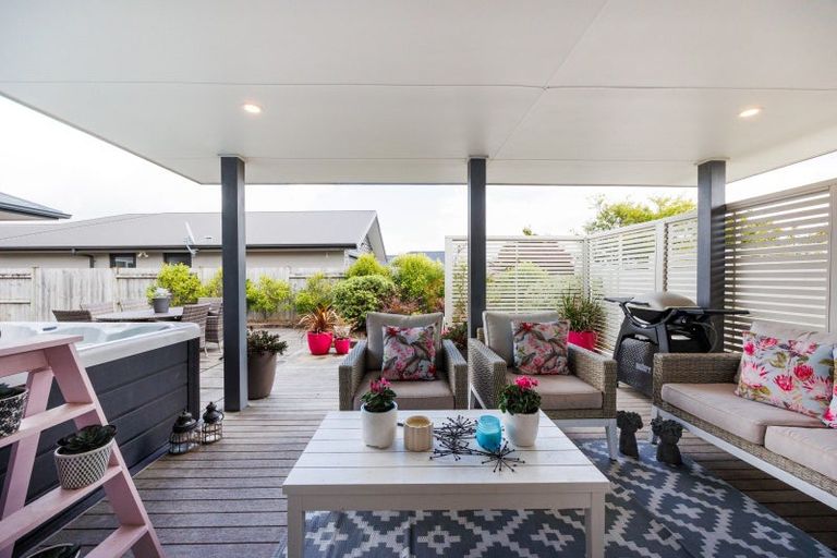 Photo of property in 11 Silicon Way, Fitzherbert, Palmerston North, 4410