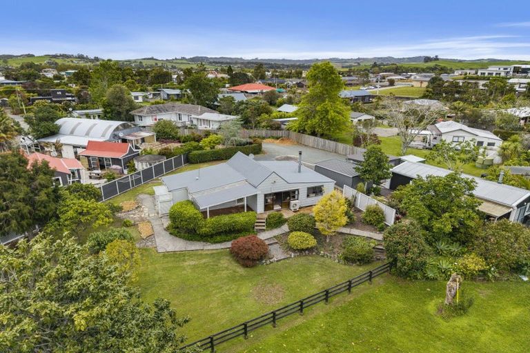 Photo of property in 15b Pearson Street, Mangawhai, 0505