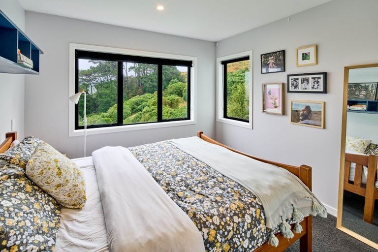 Photo of property in 75 Erlestoke Crescent, Churton Park, Wellington, 6037