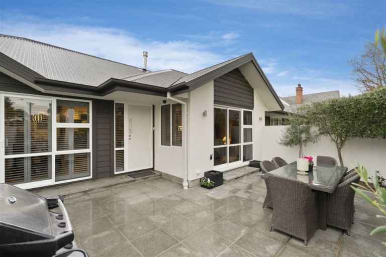Photo of property in 8b Holmwood Road, Merivale, Christchurch, 8014