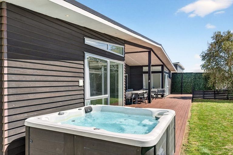 Photo of property in 15 Esther Street, Martinborough, 5711