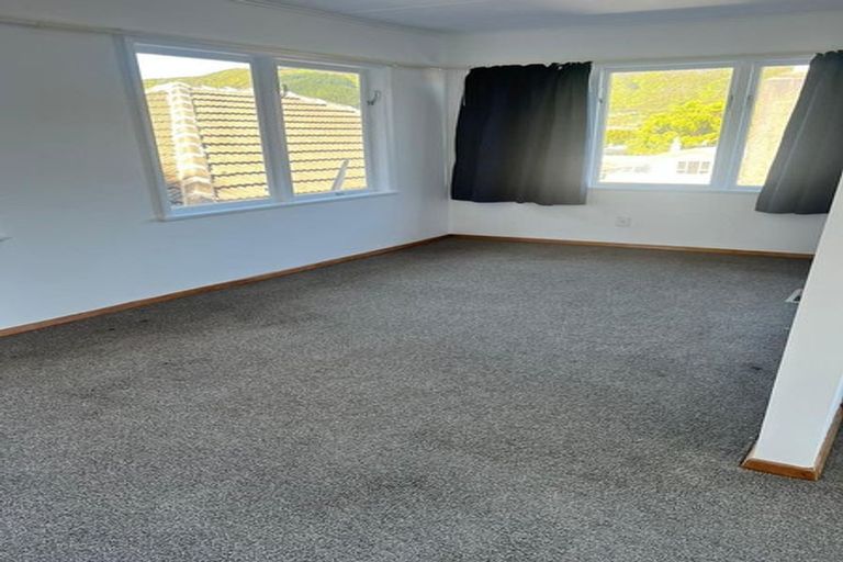 Photo of property in 153 Wellington Road, Wainuiomata, Lower Hutt, 5014