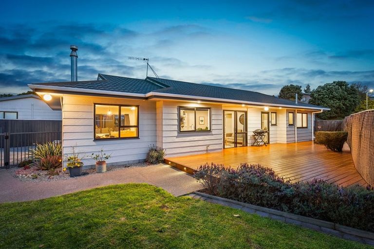 Photo of property in 37 Campbell Avenue, Paraparaumu, 5032