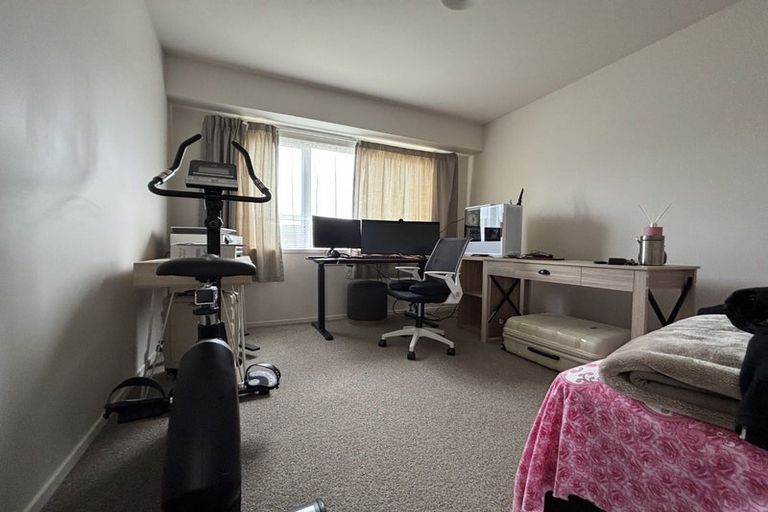 Photo of property in 60b Wellington Street, Pukekohe, 2120