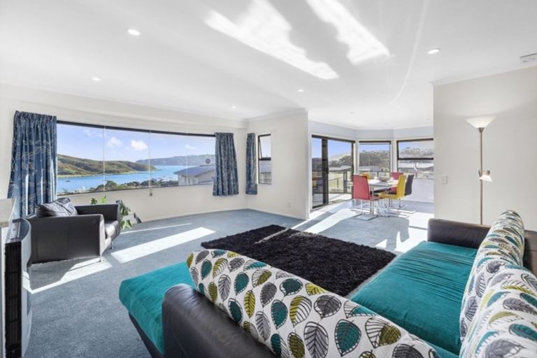 Photo of property in 13 Paremata Drive, Paremata, Porirua, 5024