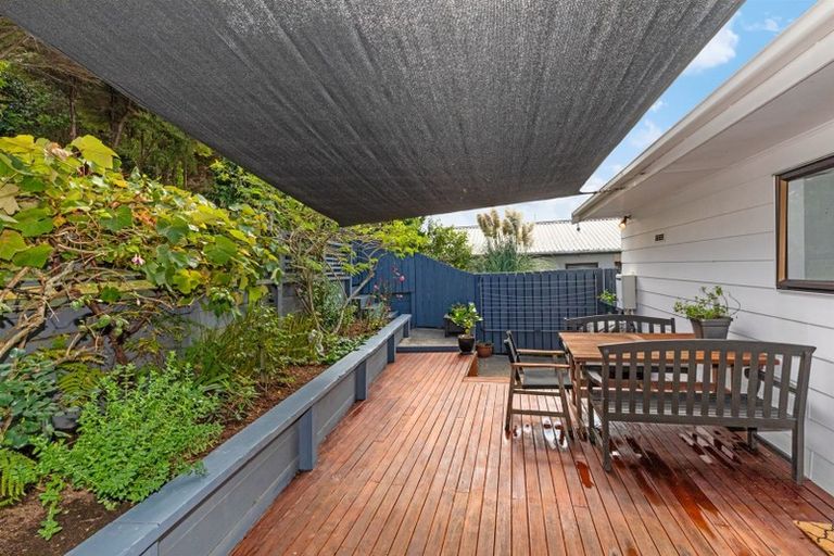 Photo of property in 62 Albatross Close, Whitby, Porirua, 5024