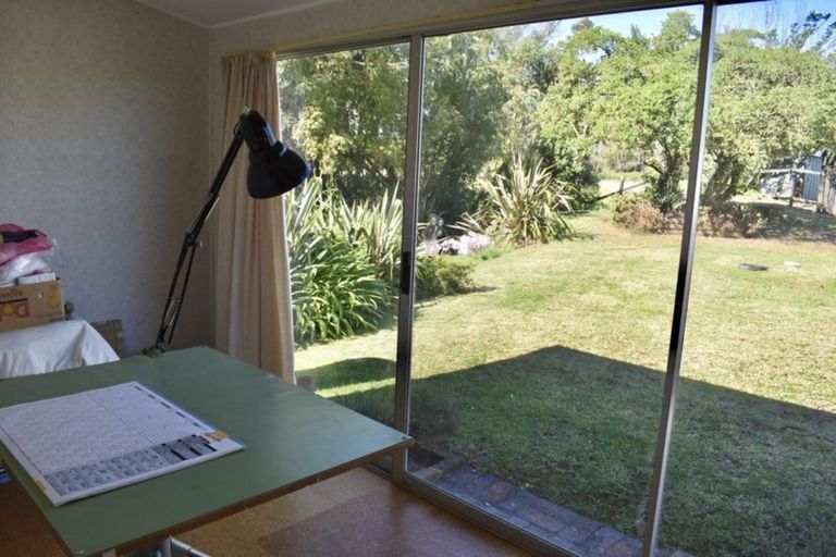 Photo of property in 8 Hewson Crescent, Otaki Beach, Otaki, 5512