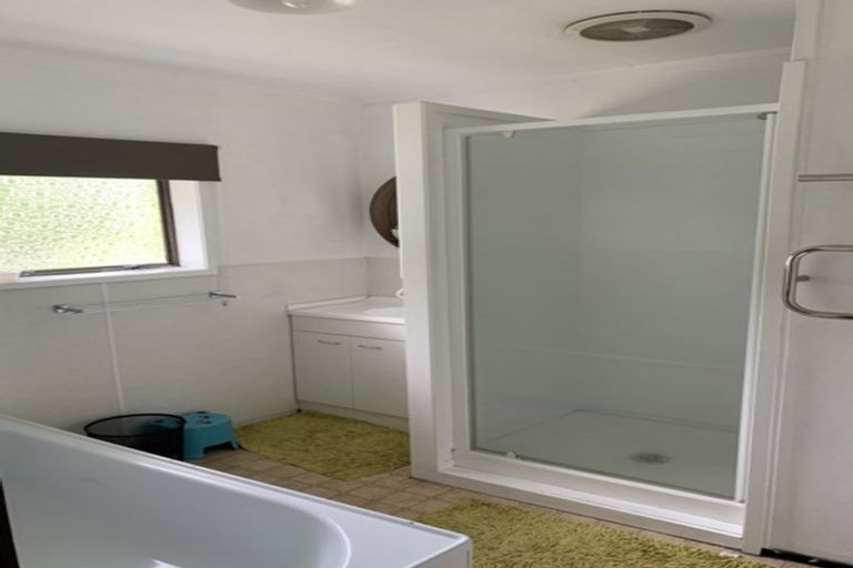 Photo of property in 145 Everglade Drive, Totara Heights, Auckland, 2105