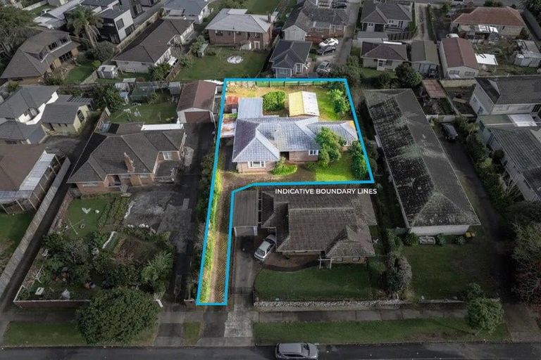 Photo of property in 2/114 Rangitoto Road, Papatoetoe, Auckland, 2025