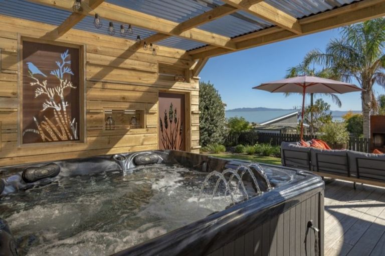 Photo of property in 7 Walnut Grove, Omokoroa, 3114