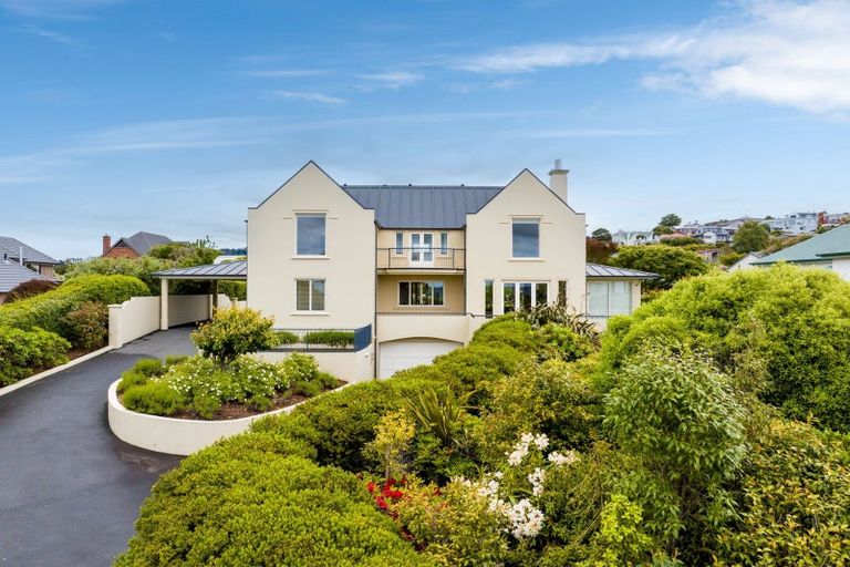 Photo of property in 17 Granville Terrace, Belleknowes, Dunedin, 9011