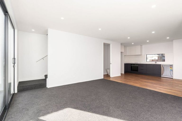 Photo of property in 317 Linwood Avenue, Linwood, Christchurch, 8062