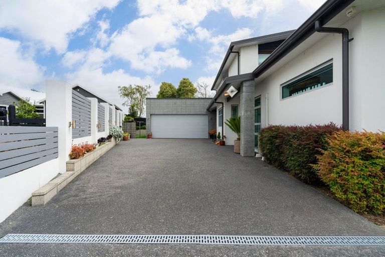 Photo of property in 8 Ruru Place, Levin, 5510