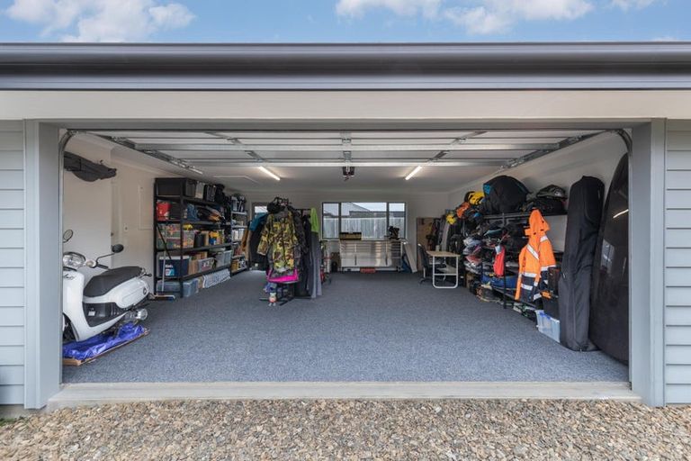 Photo of property in 5 Turnbull Crescent, Wanaka, 9305