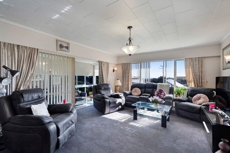 Photo of property in 6 Norwich Avenue, Spotswood, New Plymouth, 4310