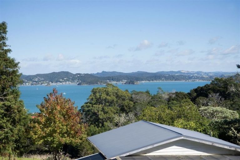 Photo of property in 19 James Street, Russell, 0202