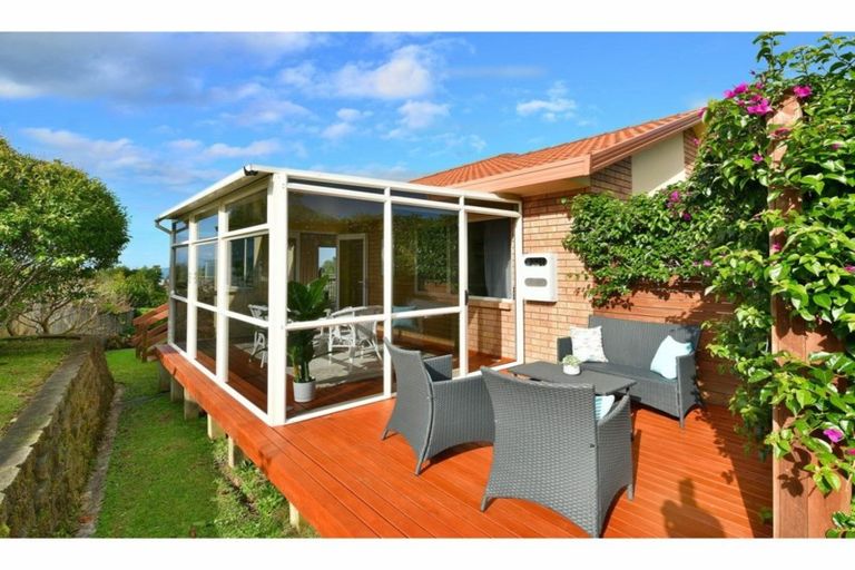 Photo of property in 4 Astor Place, Orewa, 0931