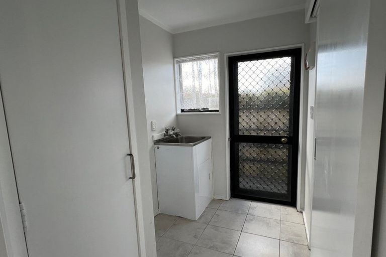 Photo of property in 1/1 Taikata Road, Te Atatu Peninsula, Auckland, 0610