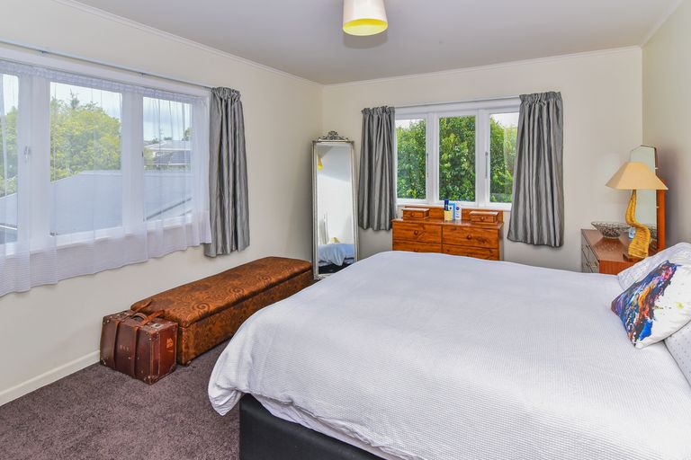 Photo of property in 5a Scotts Road, Manurewa East, Auckland, 2102