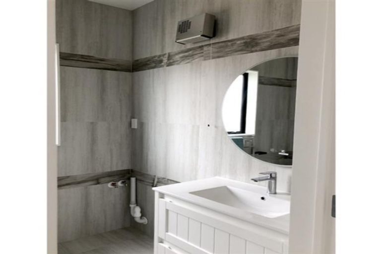 Photo of property in 16 Horsefields Drive, Flat Bush, Auckland, 2019