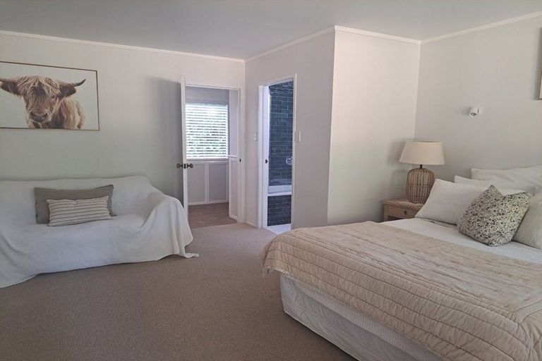 Photo of property in 18 Clark Road, Karaka, Papakura, 2580