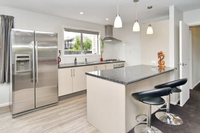 Photo of property in 1/65 Kuaka Crescent, Bromley, Christchurch, 8062