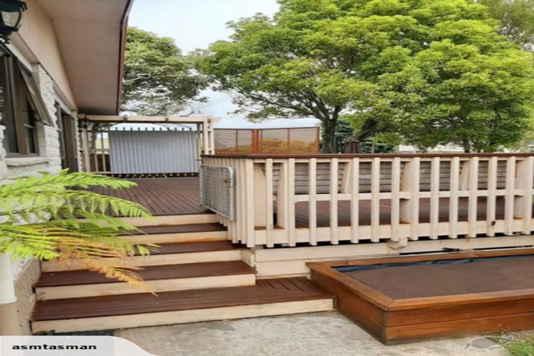 Photo of property in 35 Cautley Street, Richmond, 7020