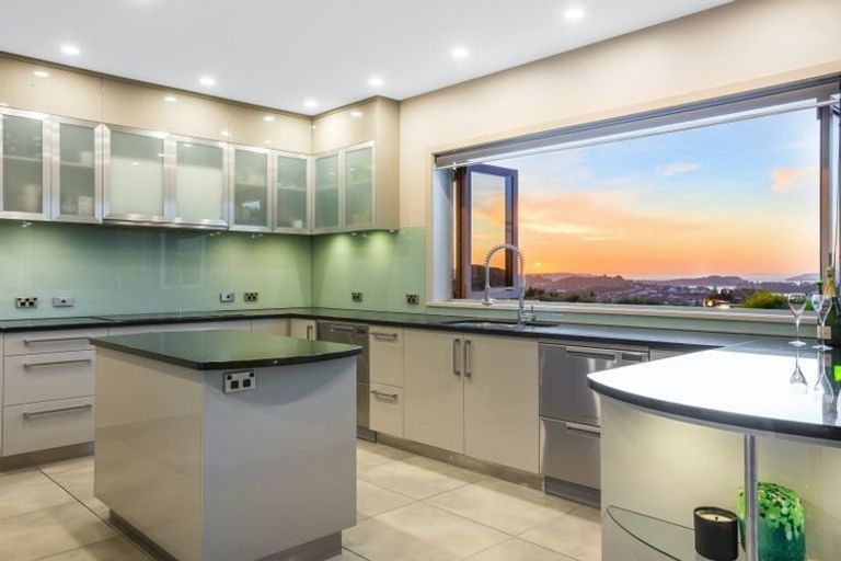 Photo of property in 75b Paremata Haywards Road, Pauatahanui, Porirua, 5381