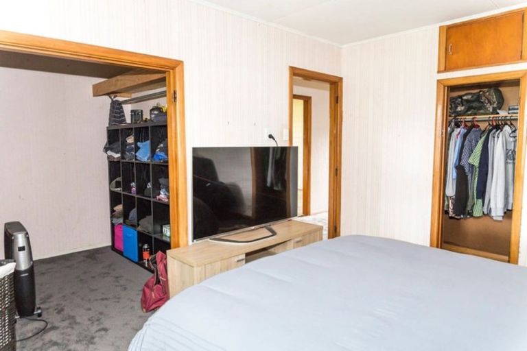 Photo of property in 21 Taradale Road, Dannevirke, 4930