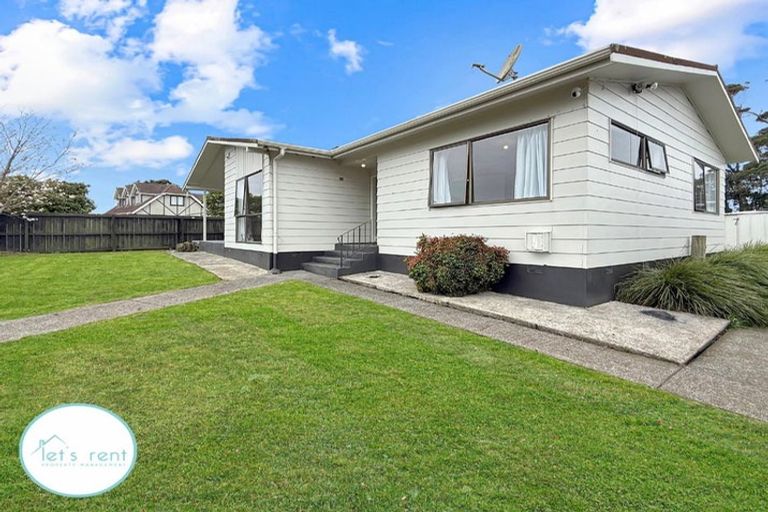 Photo of property in 15 Rangataua Place, Manurewa, Auckland, 2102