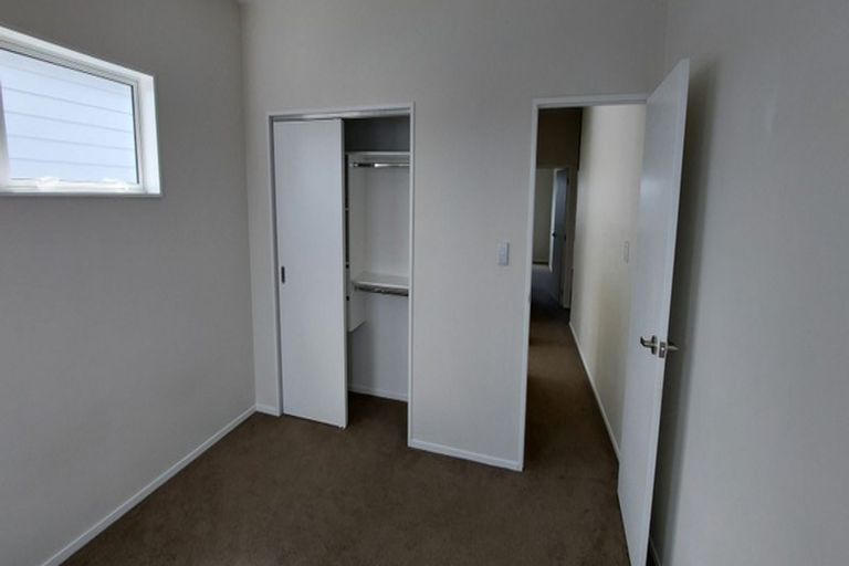 Photo of property in 37 Lockheed Street, Hobsonville, Auckland, 0618