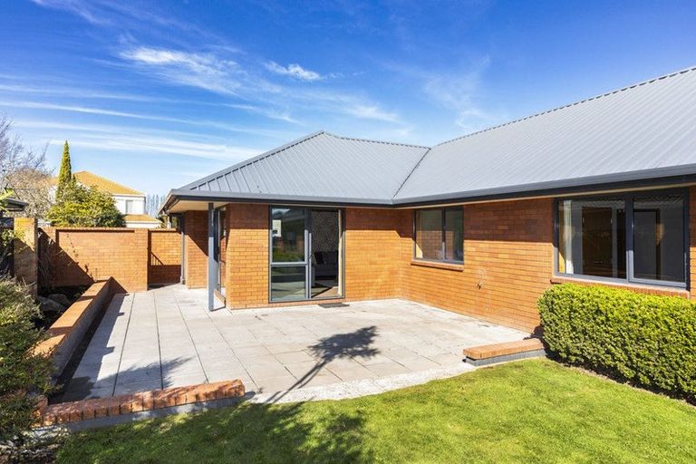 Photo of property in 5 Anglem Way, Northwood, Christchurch, 8051