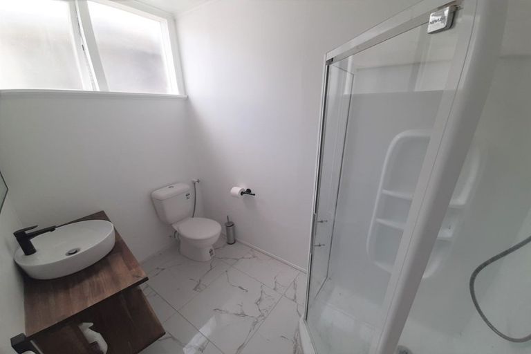 Photo of property in 232 Hillsborough Road, Hillsborough, Auckland, 1042