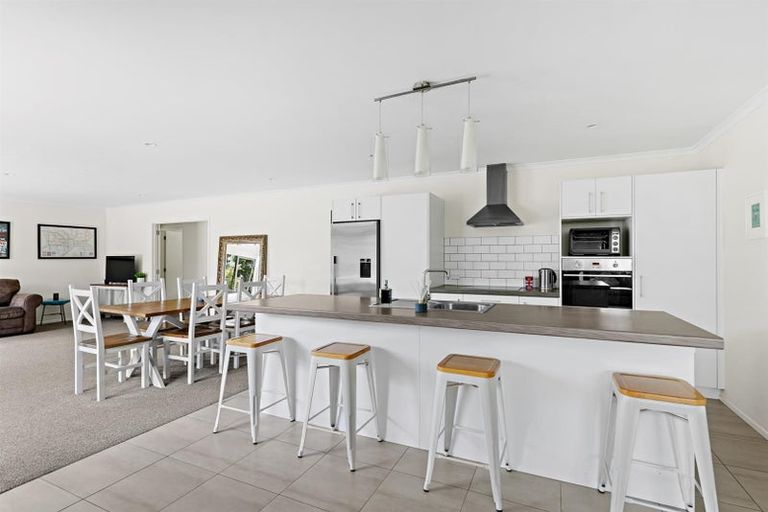 Photo of property in 152 West Road, Kaukapakapa, 0873