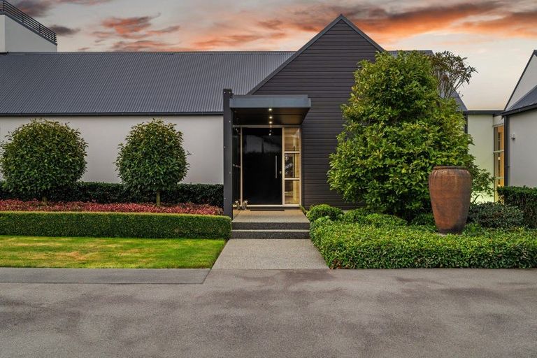 Photo of property in 98 Sutherlands Road, Halswell, Christchurch, 8025